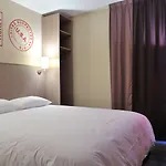 Brit Essentiel Hotel 2*