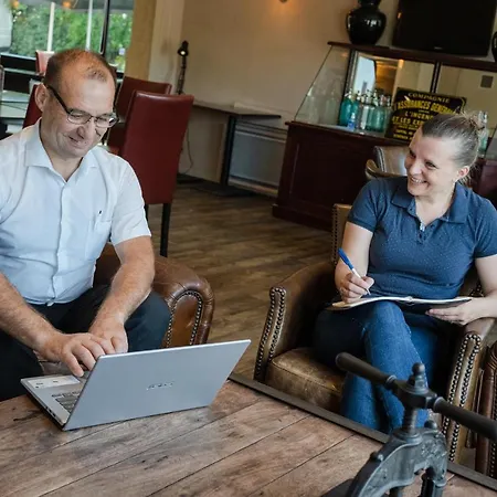 Brit Essentiel 2* Cholet