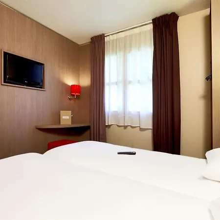 Hotel Brit Essentiel