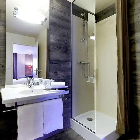 Hotel Brit Essentiel