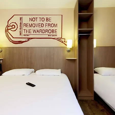 Brit Essentiel Hotel 2*