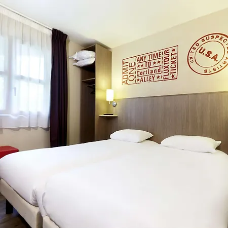 Brit Essentiel Hotel 2*