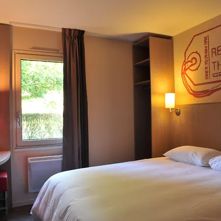 Brit Essentiel Hotel