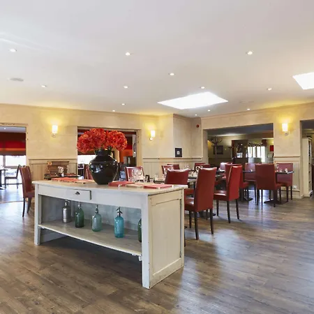 Brit Essentiel Hotel