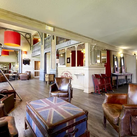 Brit Essentiel Hotel