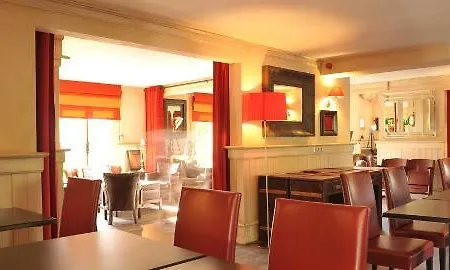 Brit Essentiel Hotel 2*