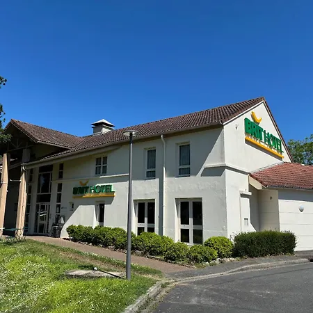 Brit Essentiel Hotel