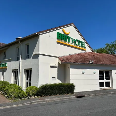 Brit Essentiel Hotel 2*