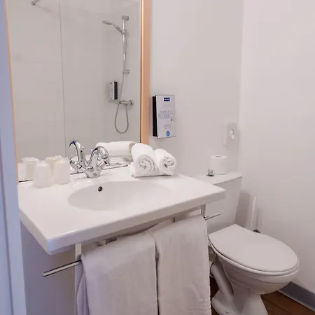 Hotell Brit Essentiel Cholet