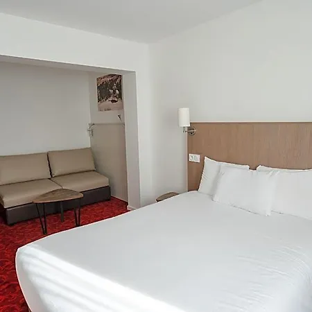 Hotel Brit Essentiel