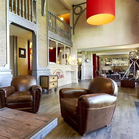 Hotel Brit Essentiel