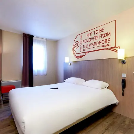 Brit Essentiel Hotel 2*