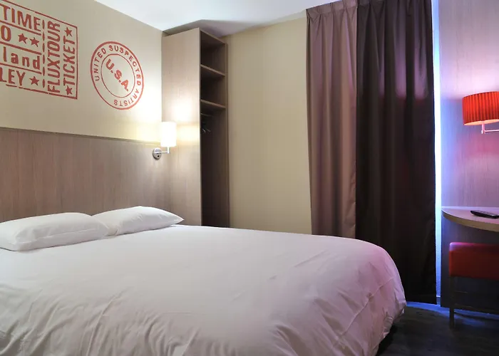 Brit Essentiel Hotel 2*