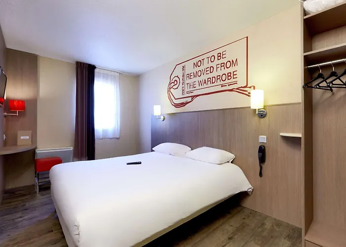 Brit Essentiel Hotel 2*