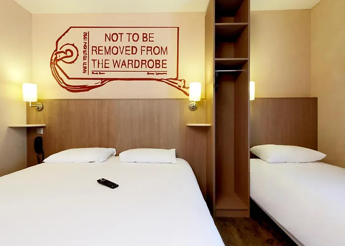 Brit Essentiel Hotel 2*