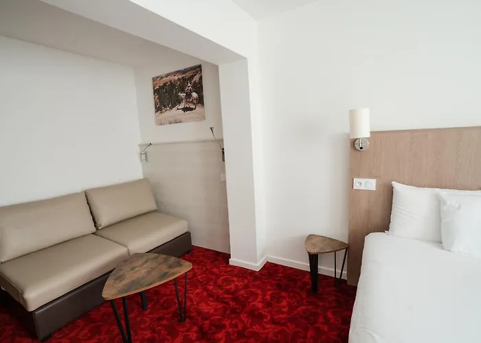 Brit Essentiel 2* Cholet