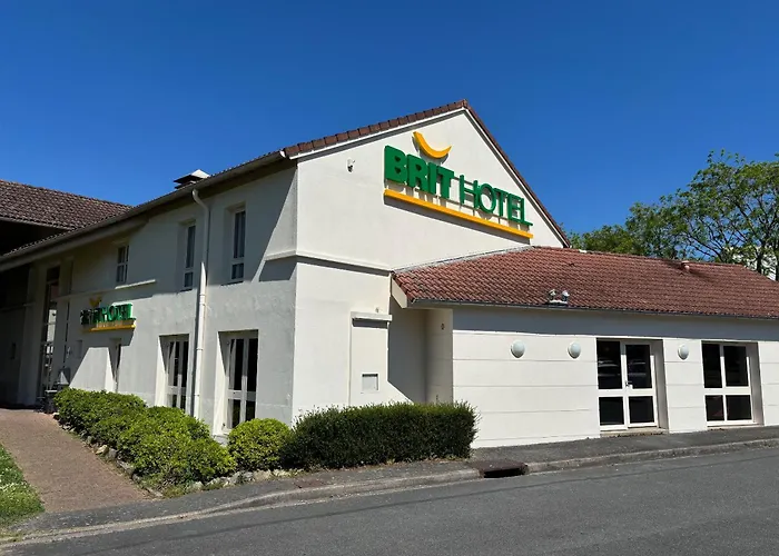 Brit Essentiel Hotel 2*