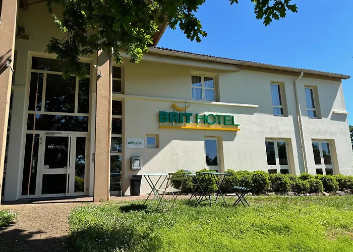 Hotel Brit Essentiel 2*