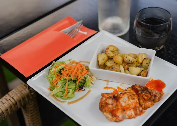 Brit Essentiel Hotel 2*