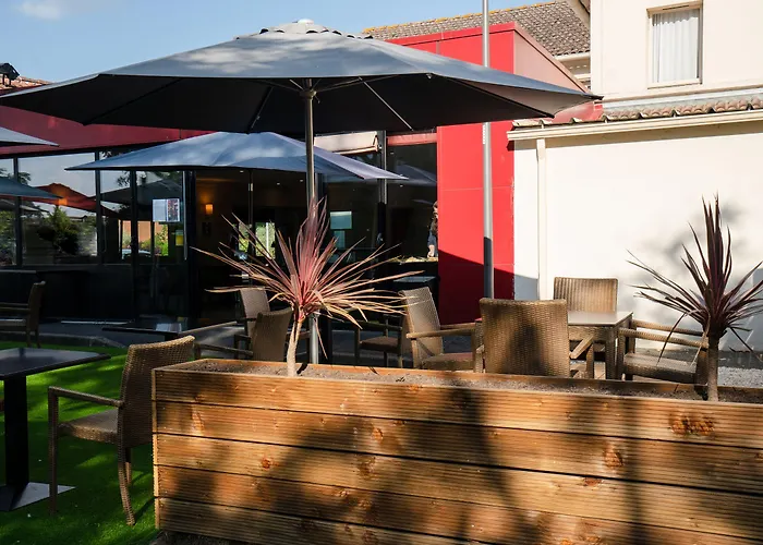 Brit Essentiel Hotel